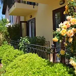 Otel Danlin 2*